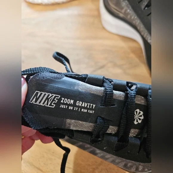 Nike Zoom Gravity shoes- 9 - Picture 7 of 14